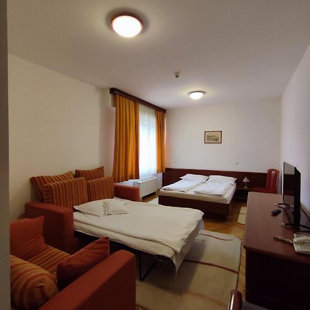Hotel M3 Donje Mladice Ngoại thất bức ảnh