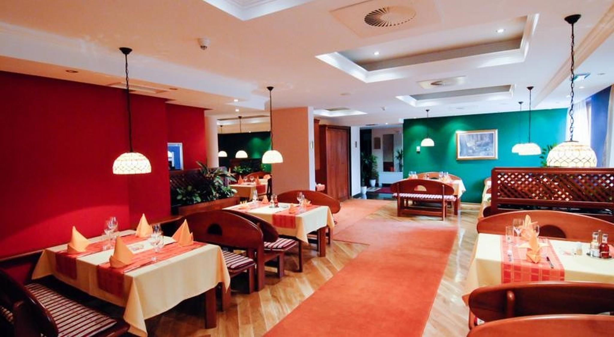 Hotel M3 Donje Mladice Ngoại thất bức ảnh