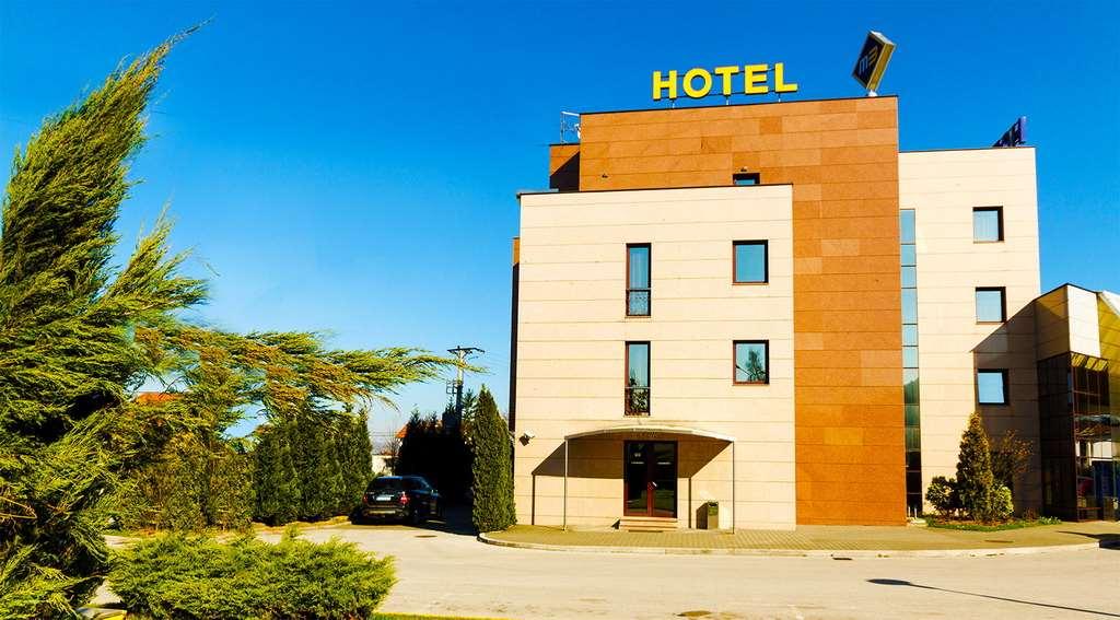 Hotel M3 Donje Mladice Ngoại thất bức ảnh